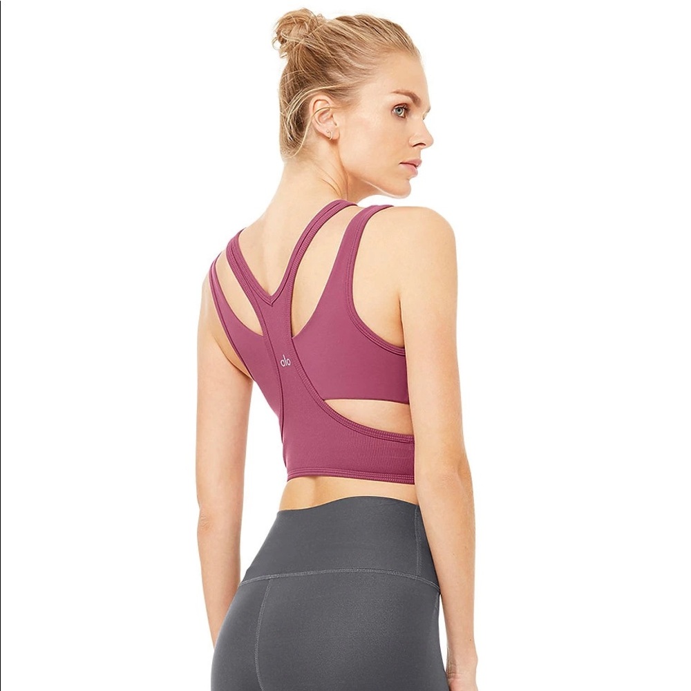 NEW Alo Yoga Trackie Bra DragonFruit